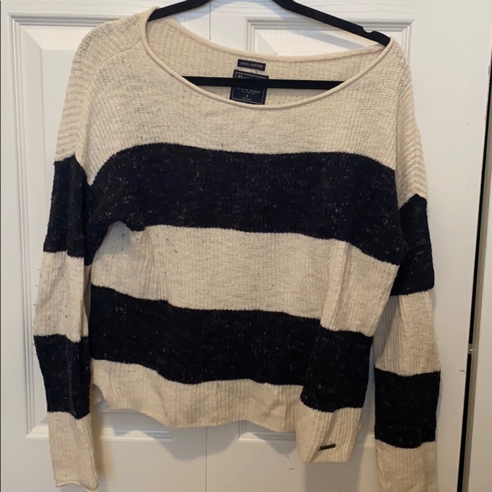 White and navy striped sweater